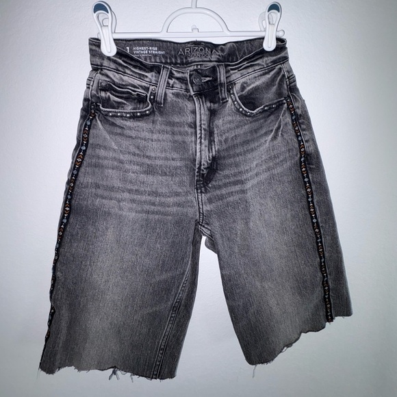 High Waisted Bermuda Shorts - Picture 5 of 8